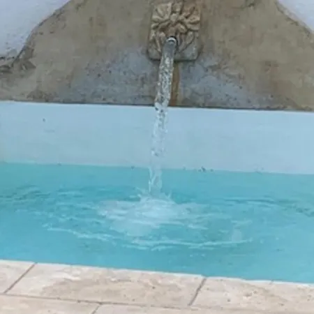Maison Atypique Avec Piscine Saint-Michel-lʼObservatoire