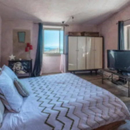 Сasa de vacaciones Maison Atypique Avec Piscine